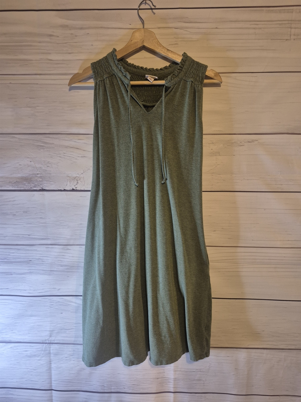 Merona Olive Green Sleeveless Knee Length Summer Dress Pockets Size Small